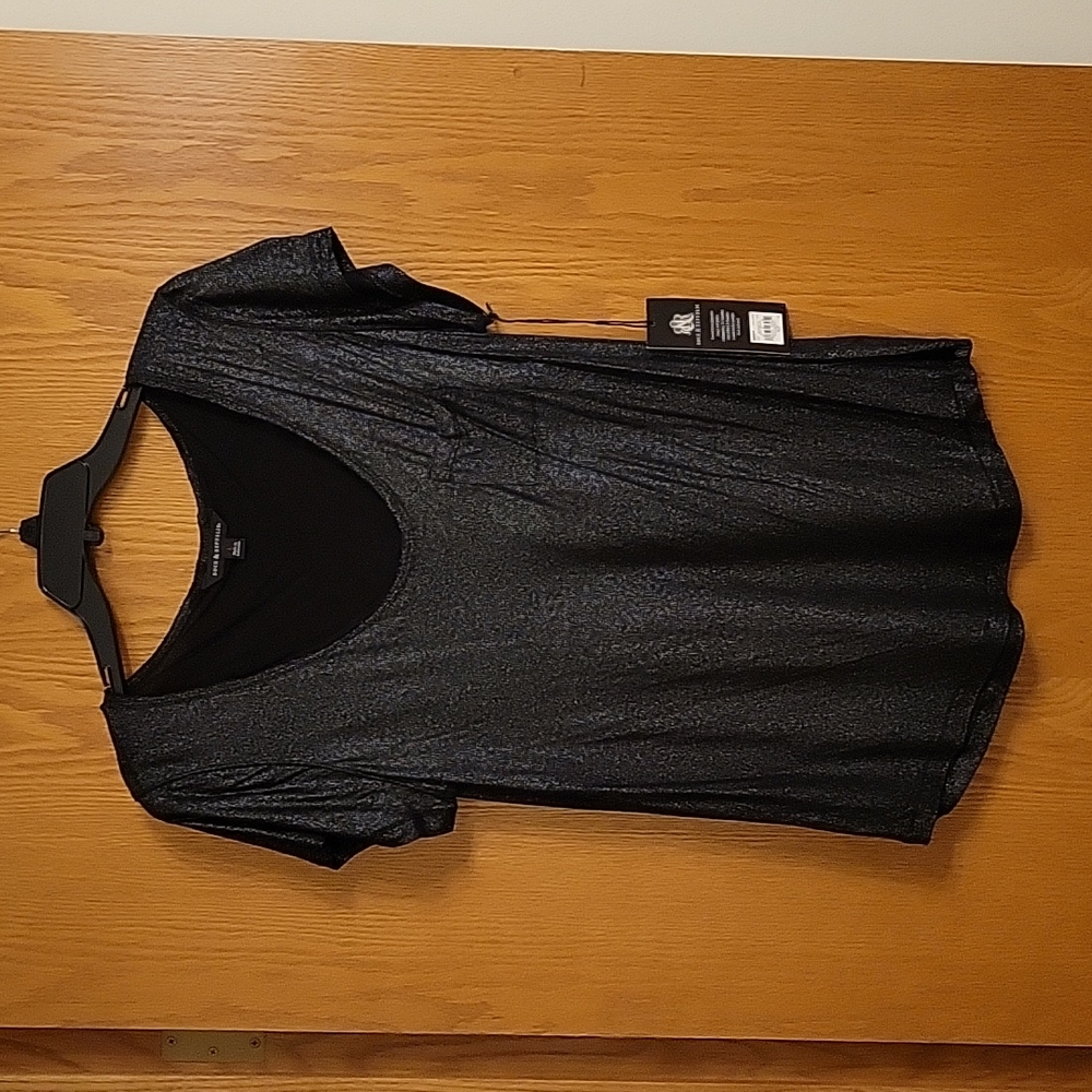 Rock & Republic Ladies Pocket Tee NWT